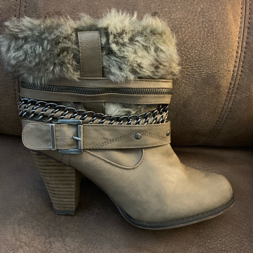 Fuzzy ankle booties!